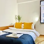 Spacious & Classy With 2 Baths In Centre Апартаменты