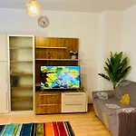 Διαμέρισμα Spacious & Classy With 2 Baths In Centre *