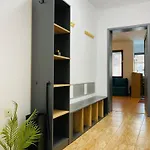 Διαμέρισμα Spacious & Classy With 2 Baths In Centre *