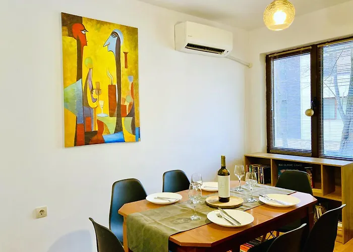 Spacious & Classy 2bdr With 2 Baths In Centre Apartamento *