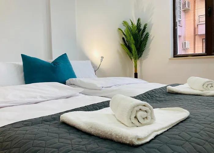 Apartamento Spacious & Classy 2bdr With 2 Baths In Centre *