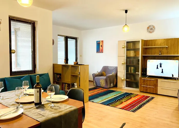 Apartamento Spacious & Classy 2bdr With 2 Baths In Centre *