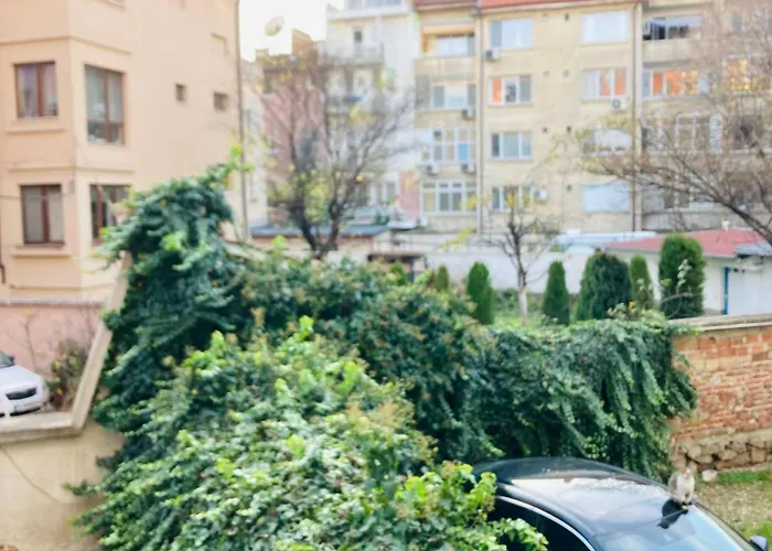 Apartamento Spacious & Classy 2bdr With 2 Baths In Centre