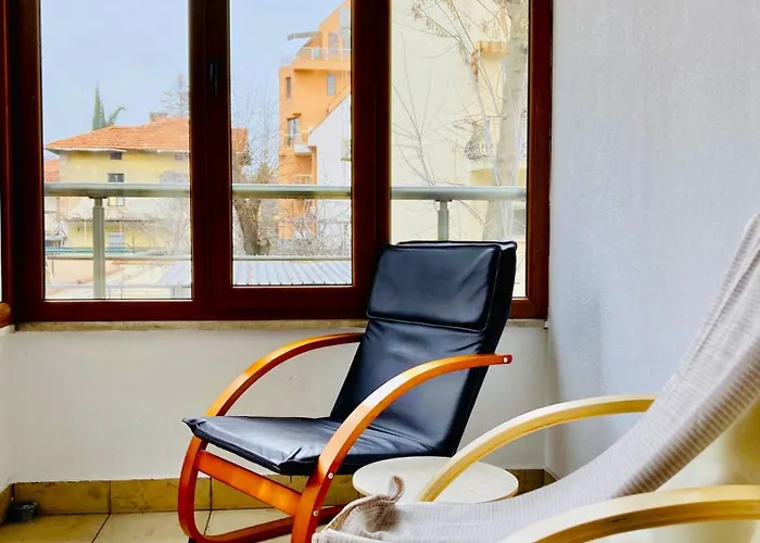 Apartamento Spacious & Classy 2bdr With 2 Baths In Centre Plovdiv