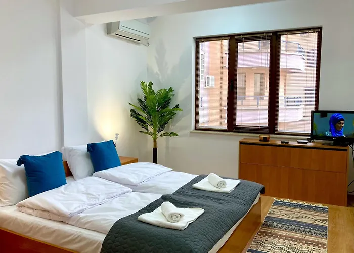 Apartamento Spacious & Classy 2bdr With 2 Baths In Centre Plovdiv